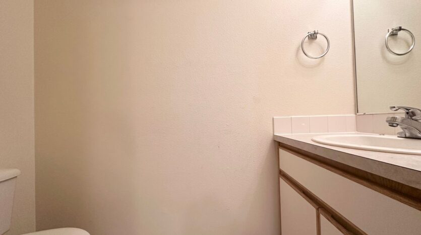 19961 NE Halsey St. - #103 - Portland - Oregon - 3 bed, 2.5 bath rental property