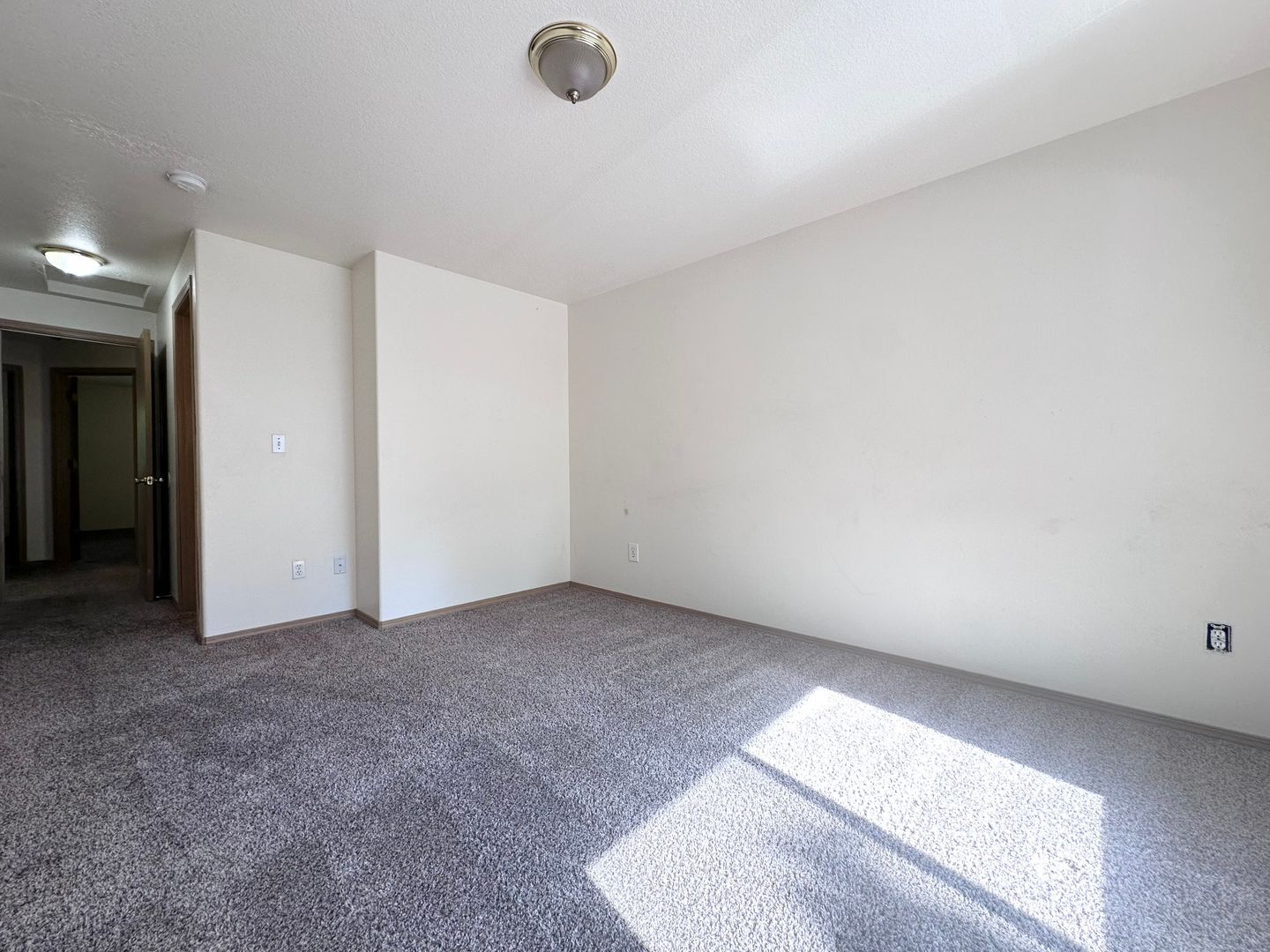 19961 NE Halsey St. - #103 - Portland - Oregon - 3 bed, 2.5 bath rental property