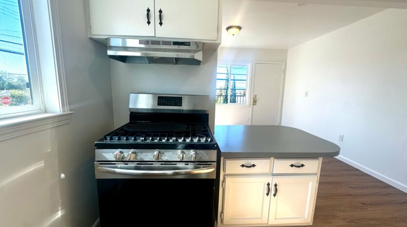 2004 149th Ave - San Leandro - California - 1 bed, 1 bath rental property
