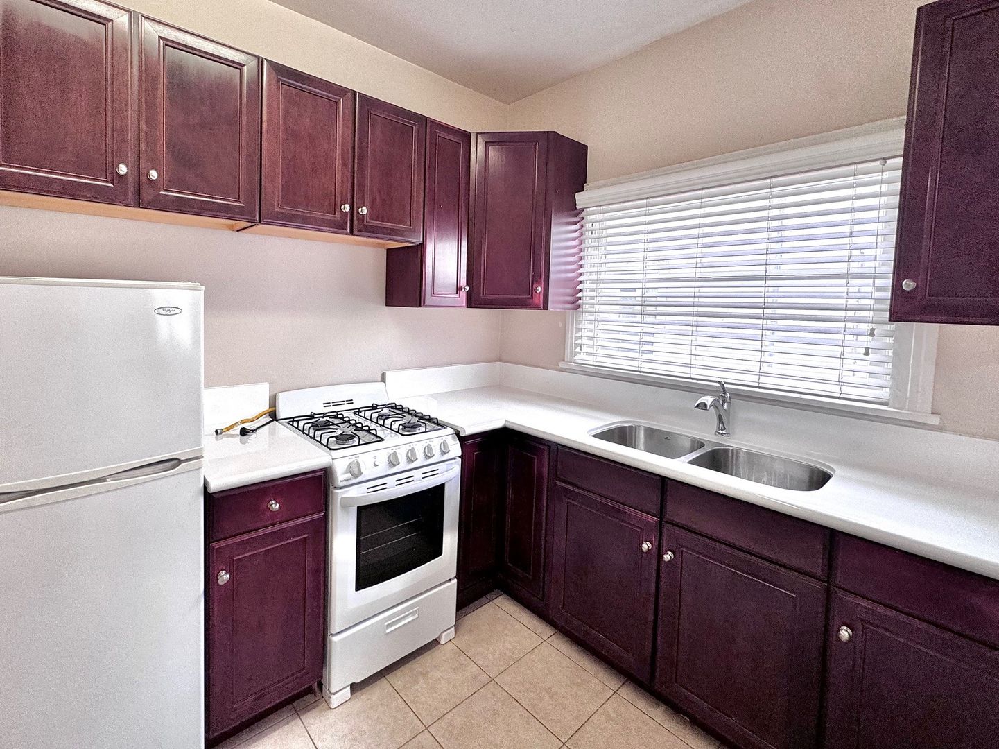 201 South Berendo Street - Los Angeles - California - 1 bath rental property