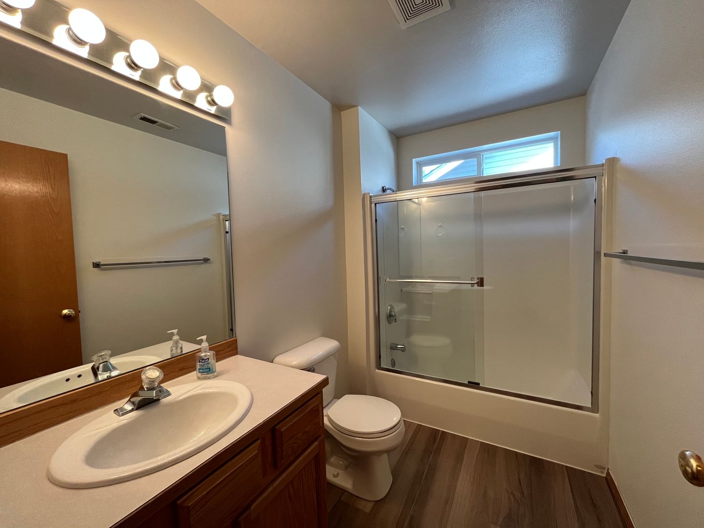 2040 Superior St. #202 - Bellingham - Washington - 3 bed, 2 bath rental property