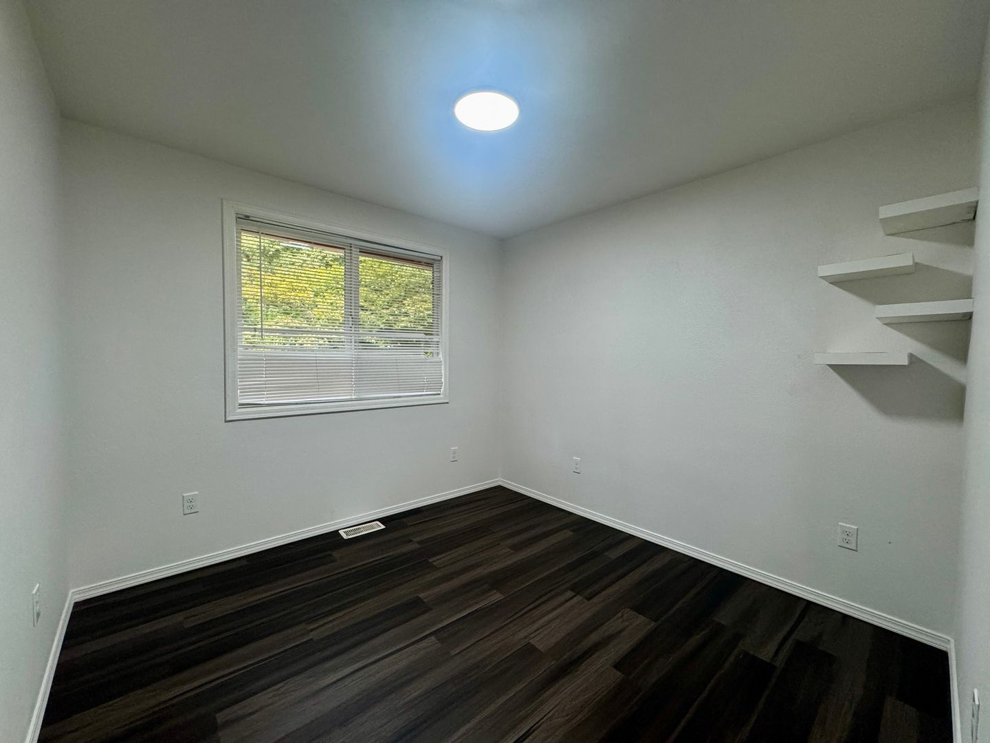 21215 NE 10th Pl - Sammamish - Washington - 3 bed, 2 bath rental property