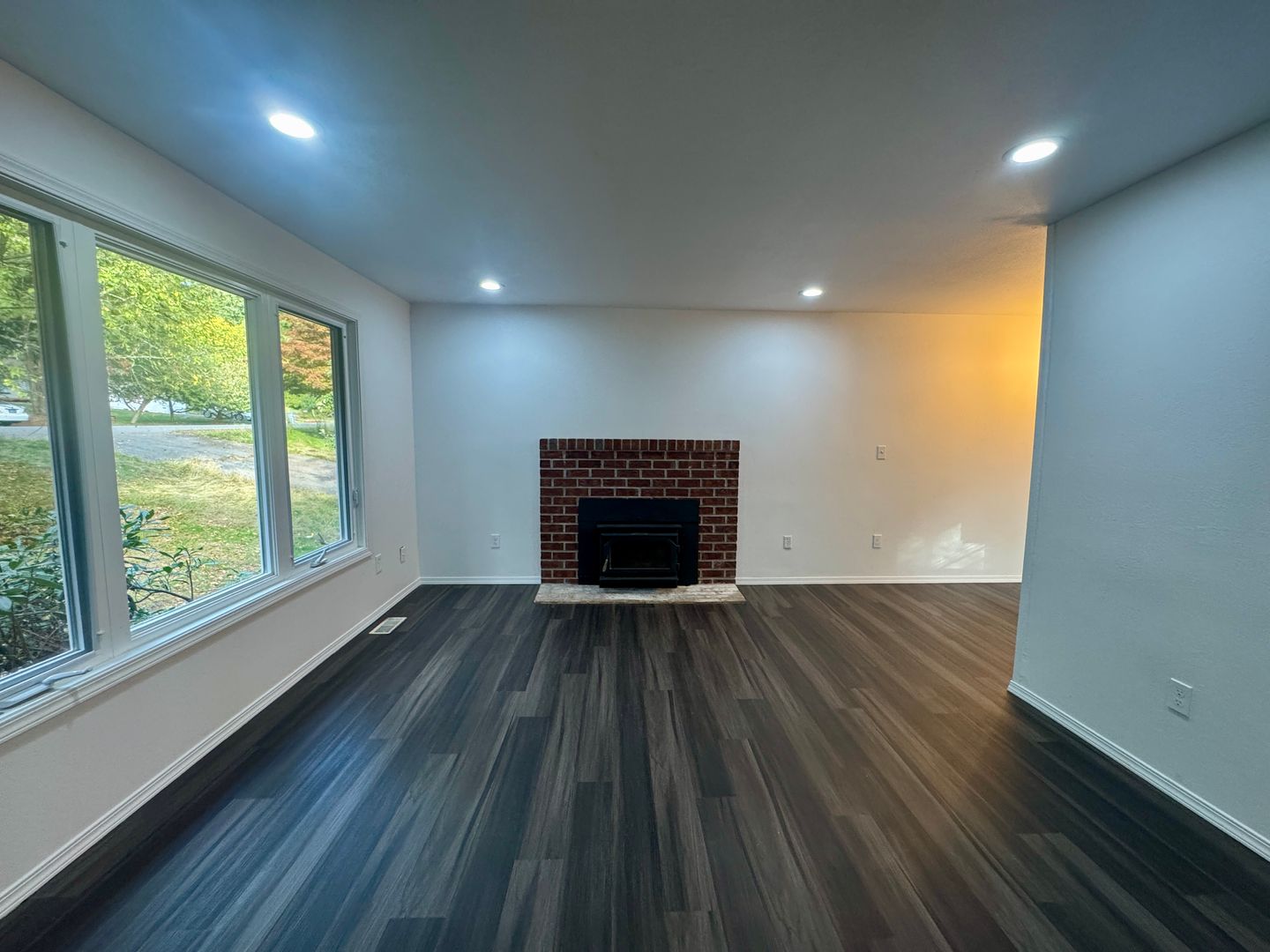 21215 NE 10th Pl - Sammamish - Washington - 3 bed, 2 bath rental property