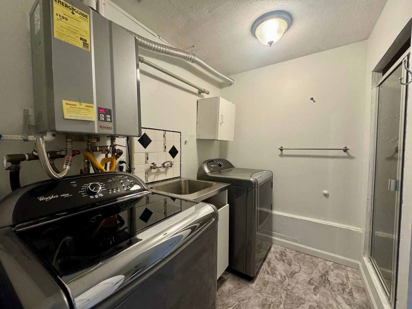 21215 NE 10th Pl - Sammamish - Washington - 3 bed, 2 bath rental property