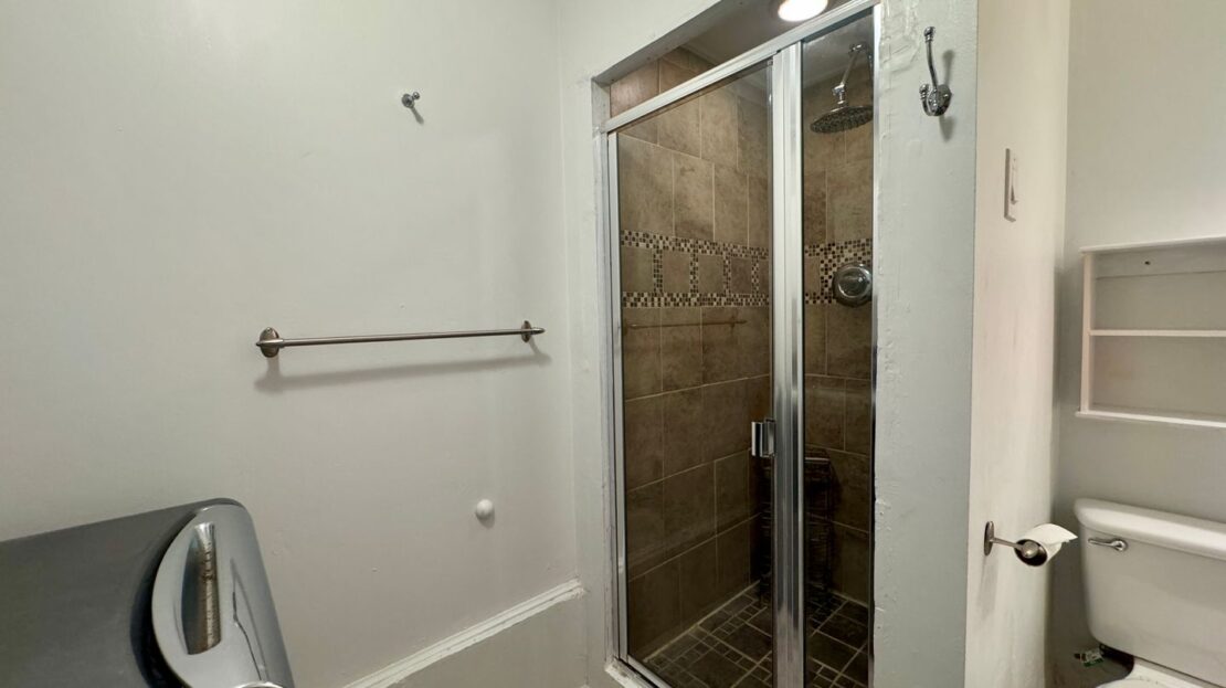 21215 NE 10th Pl - Sammamish - Washington - 3 bed, 2 bath rental property