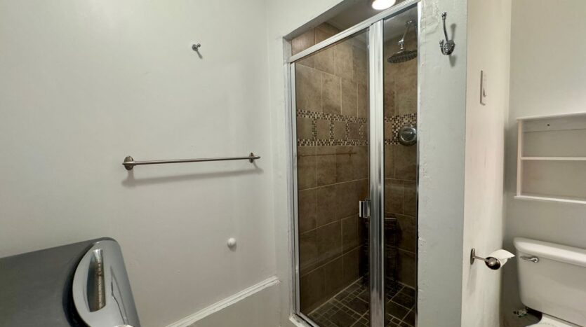 21215 NE 10th Pl - Sammamish - Washington - 3 bed, 2 bath rental property