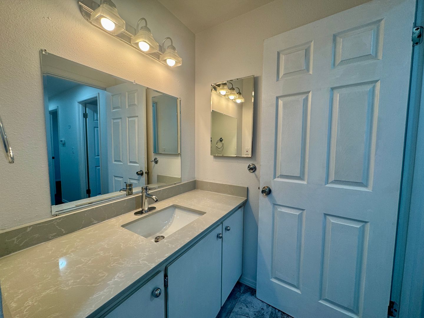 21215 NE 10th Pl - Sammamish - Washington - 3 bed, 2 bath rental property