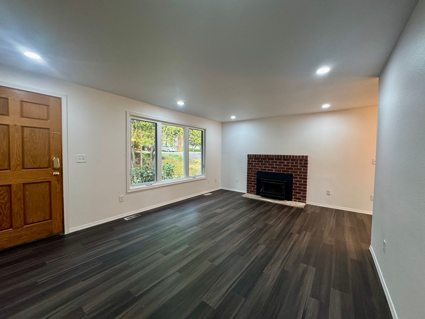 21215 NE 10th Pl - Sammamish - Washington - 3 bed, 2 bath rental property