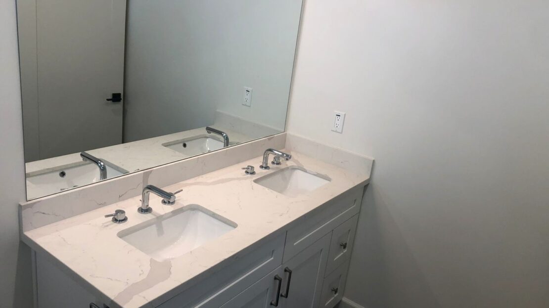 2127 S Sycamore - Los Angeles - California - 3 bed, 2 bath rental property