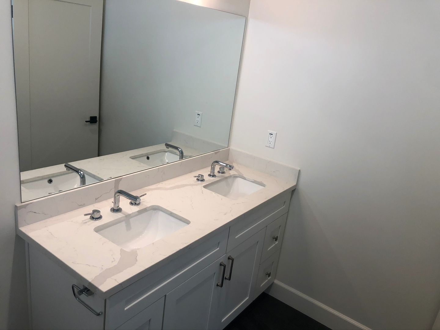 2127 S Sycamore - Los Angeles - California - 3 bed, 2 bath rental property