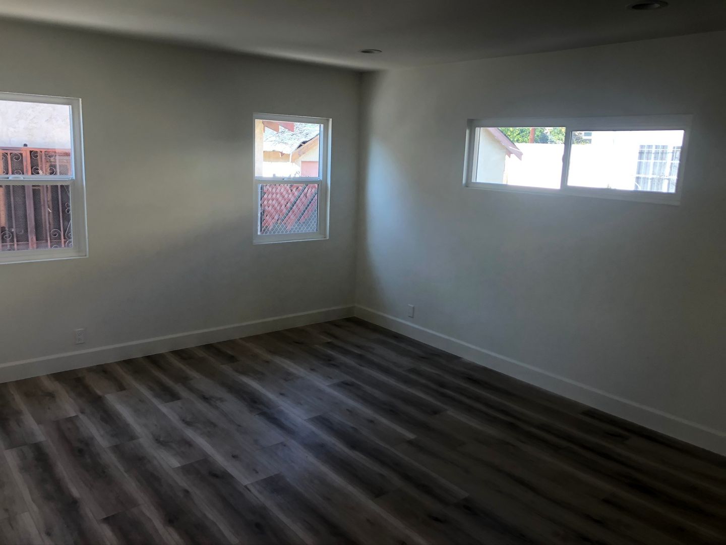 2127 S Sycamore - Los Angeles - California - 3 bed, 2 bath rental property