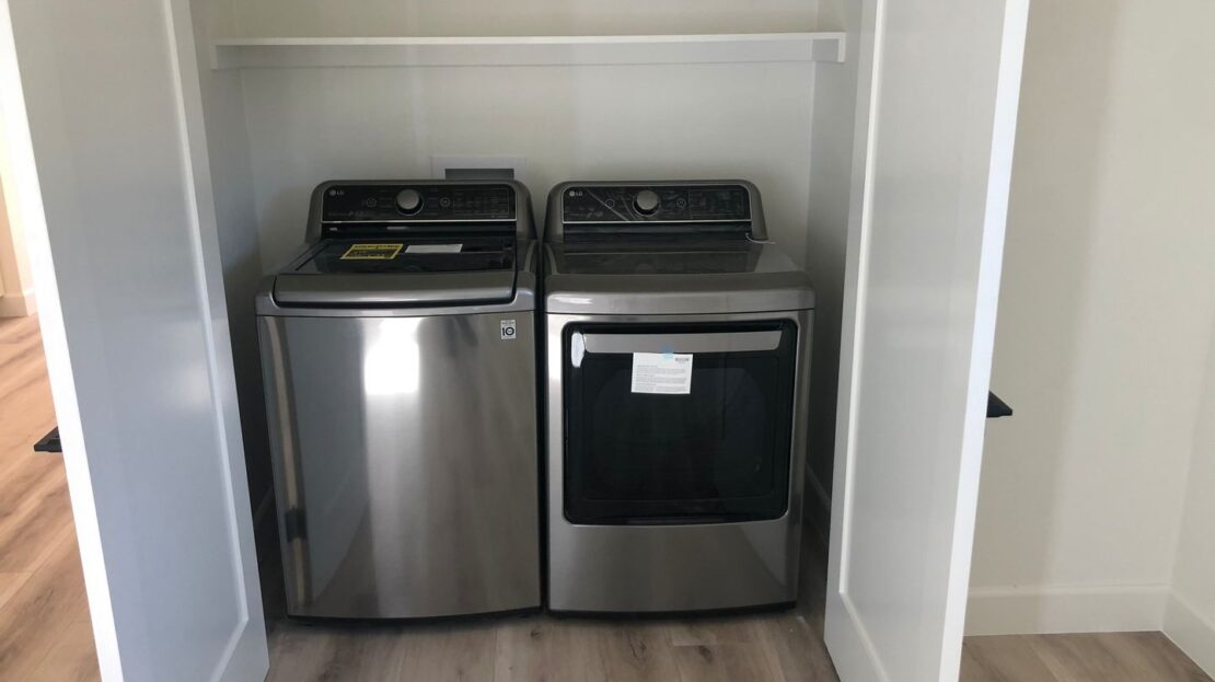 2127 S Sycamore - Los Angeles - California - 3 bed, 2 bath rental property