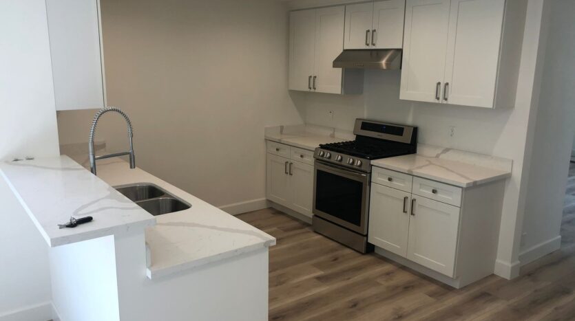 2127 S Sycamore - Los Angeles - California - 3 bed, 2 bath rental property