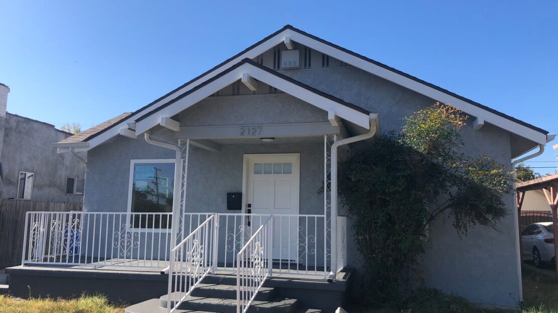 2127 S Sycamore - Los Angeles - California - 3 bed, 2 bath rental property