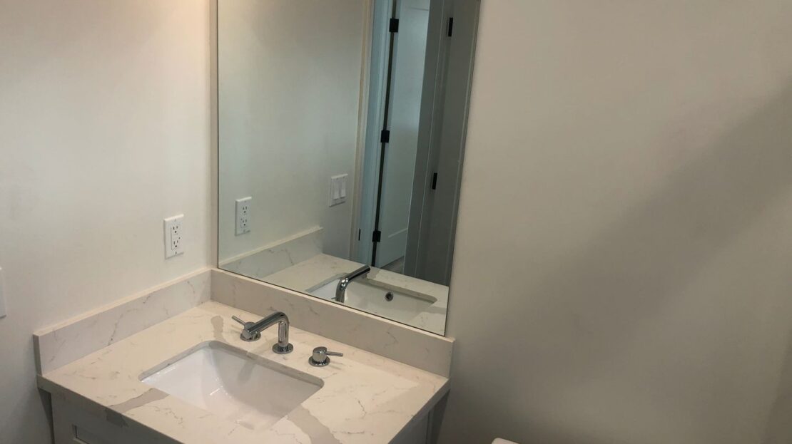 2127 S Sycamore - Los Angeles - California - 3 bed, 2 bath rental property