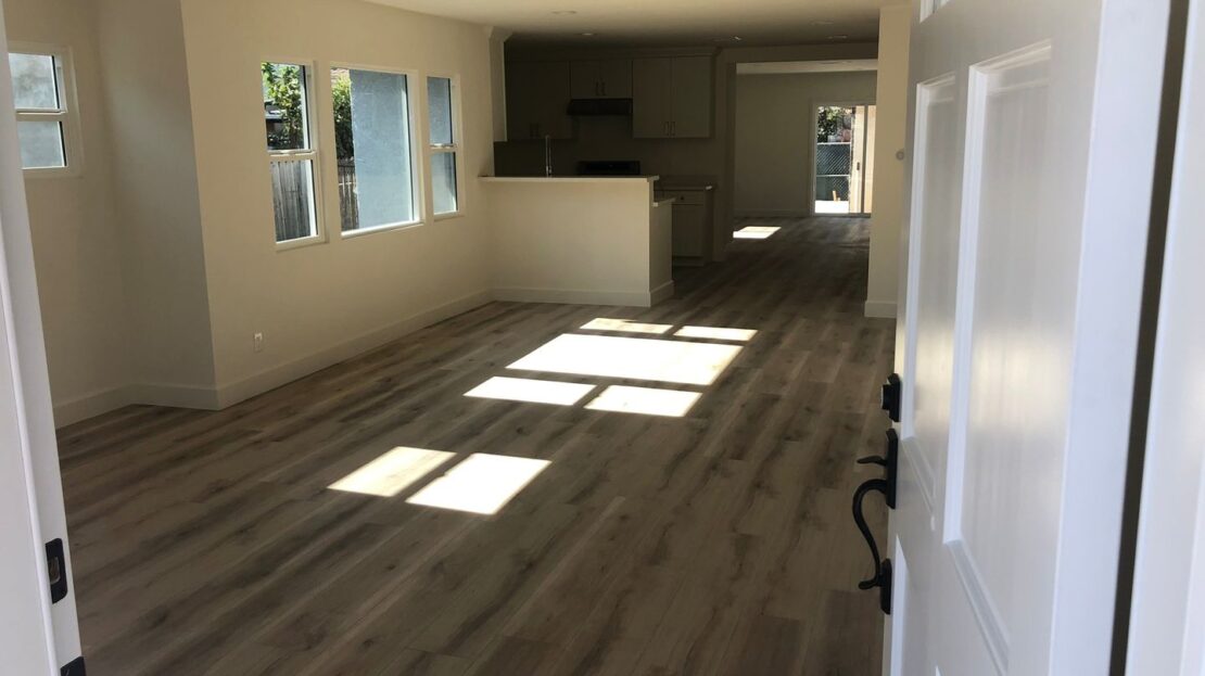 2127 S Sycamore - Los Angeles - California - 3 bed, 2 bath rental property
