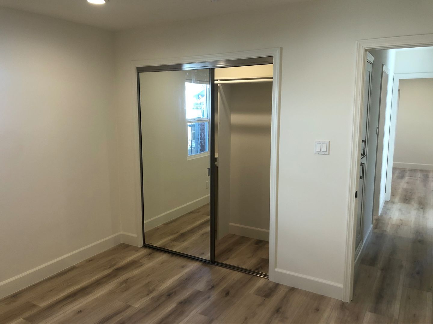 2127 S Sycamore - Los Angeles - California - 3 bed, 2 bath rental property