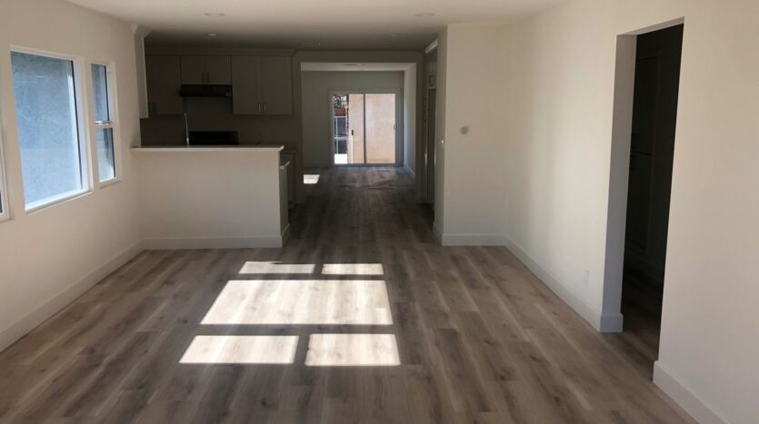 2127 S Sycamore - Los Angeles - California - 3 bed, 2 bath rental property