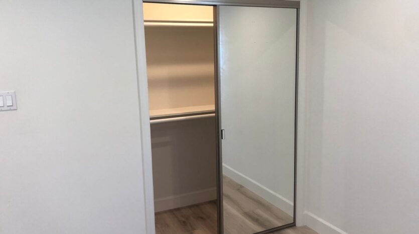 2127 S Sycamore - Los Angeles - California - 3 bed, 2 bath rental property