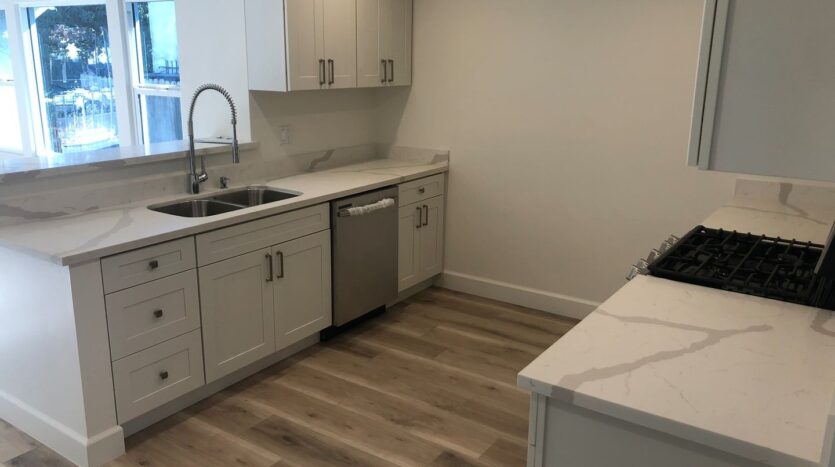 2127 S Sycamore - Los Angeles - California - 3 bed, 2 bath rental property