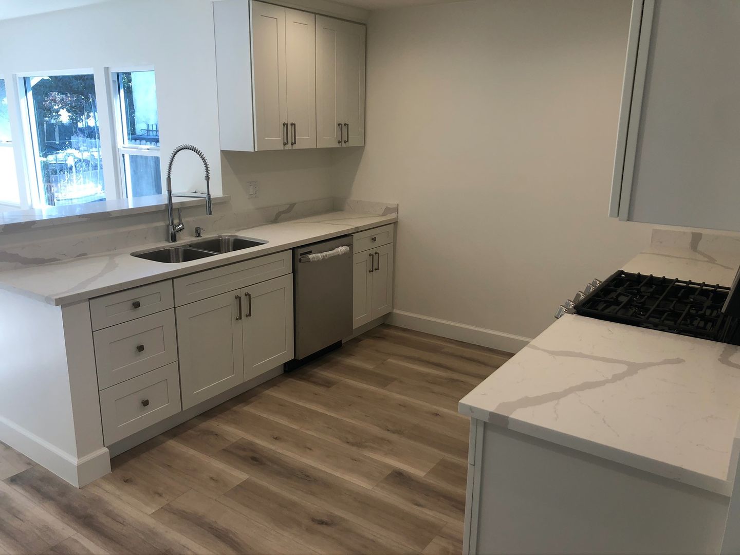 2127 S Sycamore - Los Angeles - California - 3 bed, 2 bath rental property