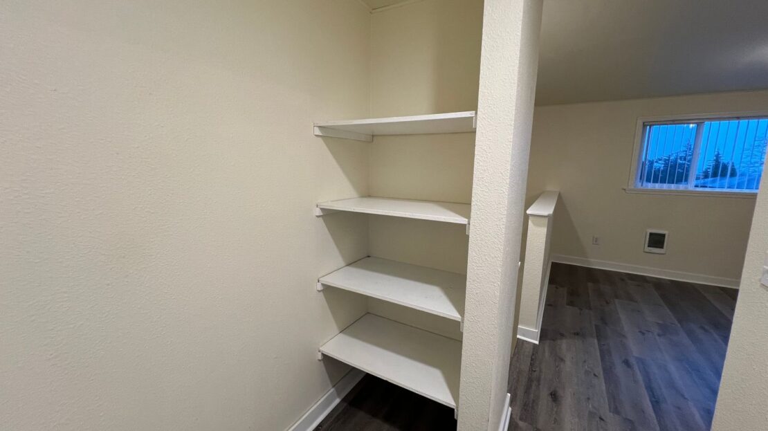 2149 Eastview Pl. - C - Ferndale - Washington - 1 bed, 1.5 bath rental property