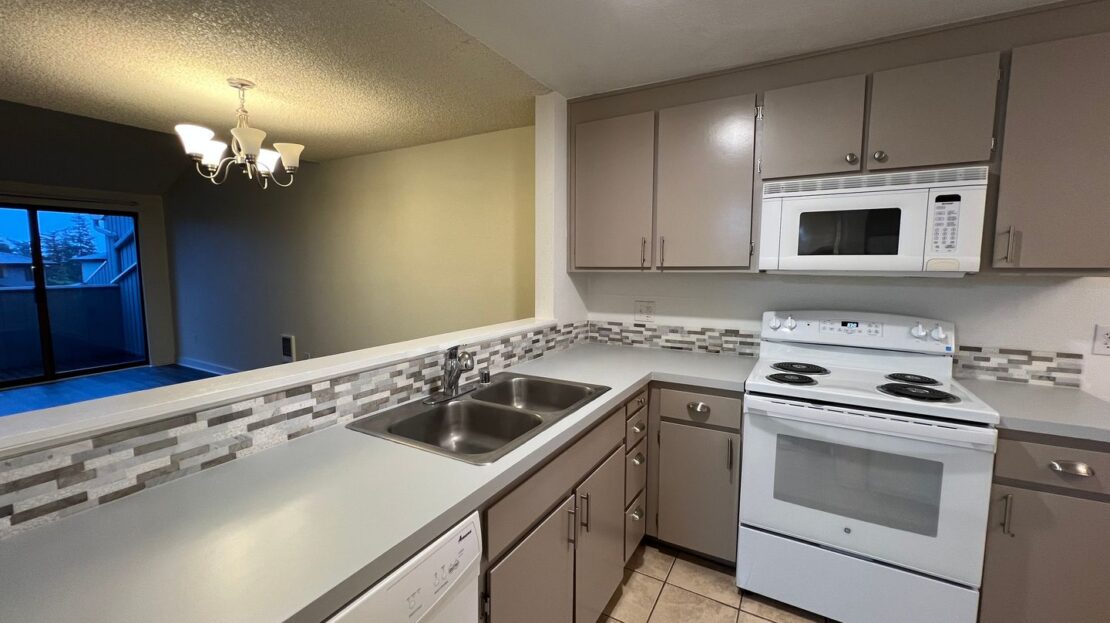 2149 Eastview Pl. - C - Ferndale - Washington - 1 bed, 1.5 bath rental property