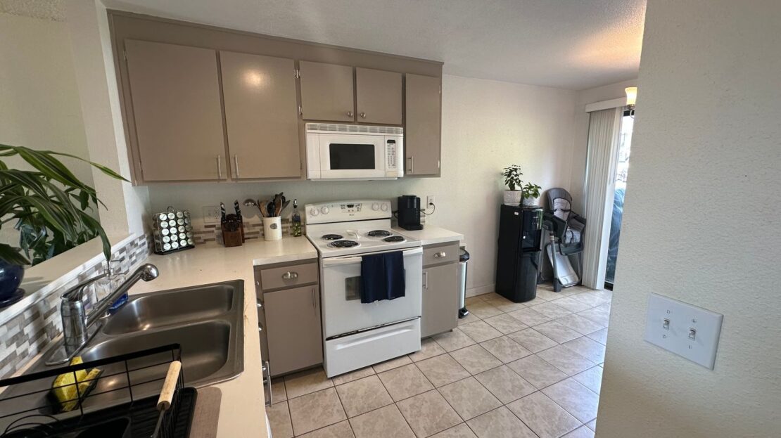 2149 Eastview Pl. - C - Ferndale - Washington - 1 bed, 1.5 bath rental property