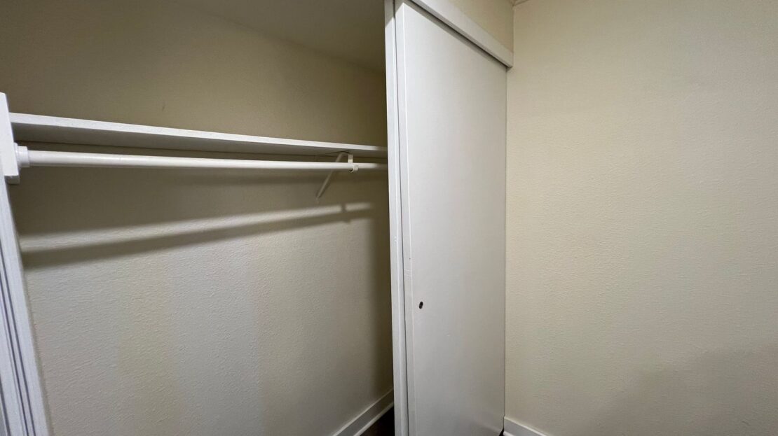 2149 Eastview Pl. - C - Ferndale - Washington - 1 bed, 1.5 bath rental property