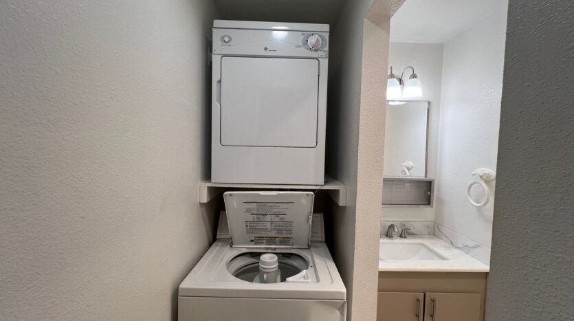 2149 Eastview Pl. - C - Ferndale - Washington - 1 bed, 1.5 bath rental property