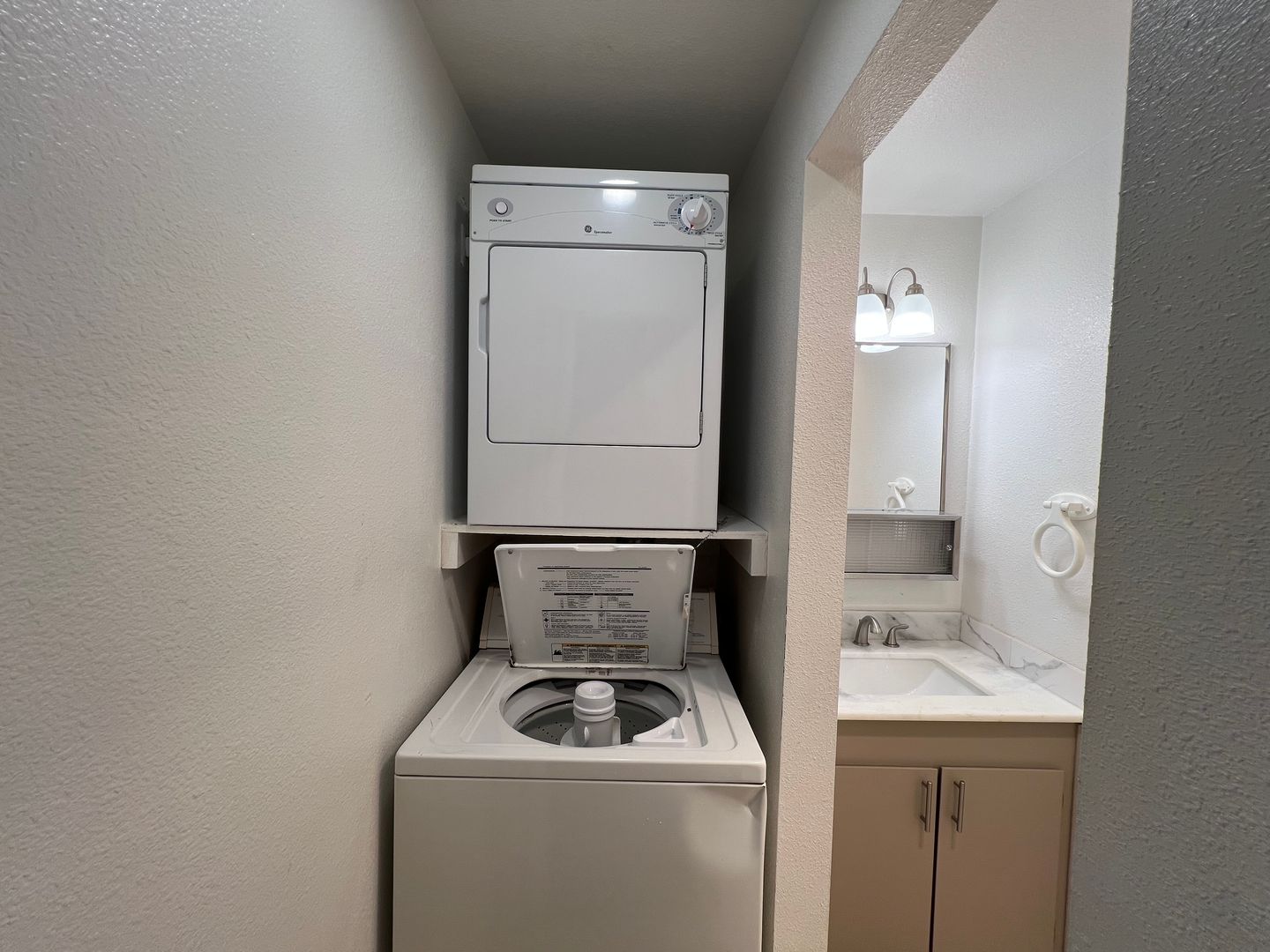 2149 Eastview Pl. - C - Ferndale - Washington - 1 bed, 1.5 bath rental property