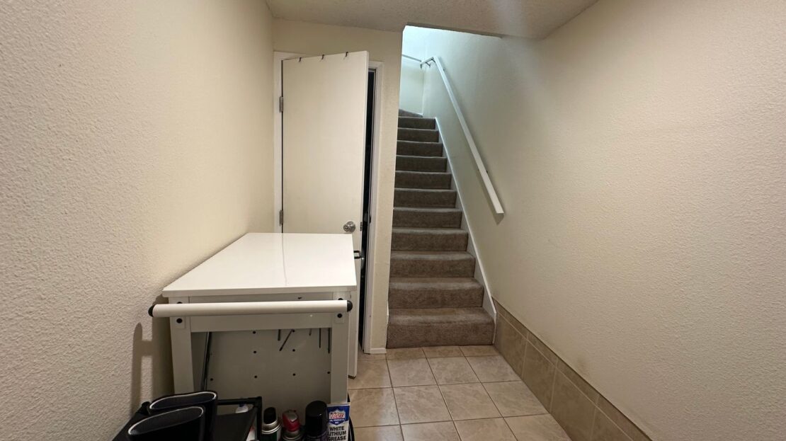 2149 Eastview Pl. - C - Ferndale - Washington - 1 bed, 1.5 bath rental property