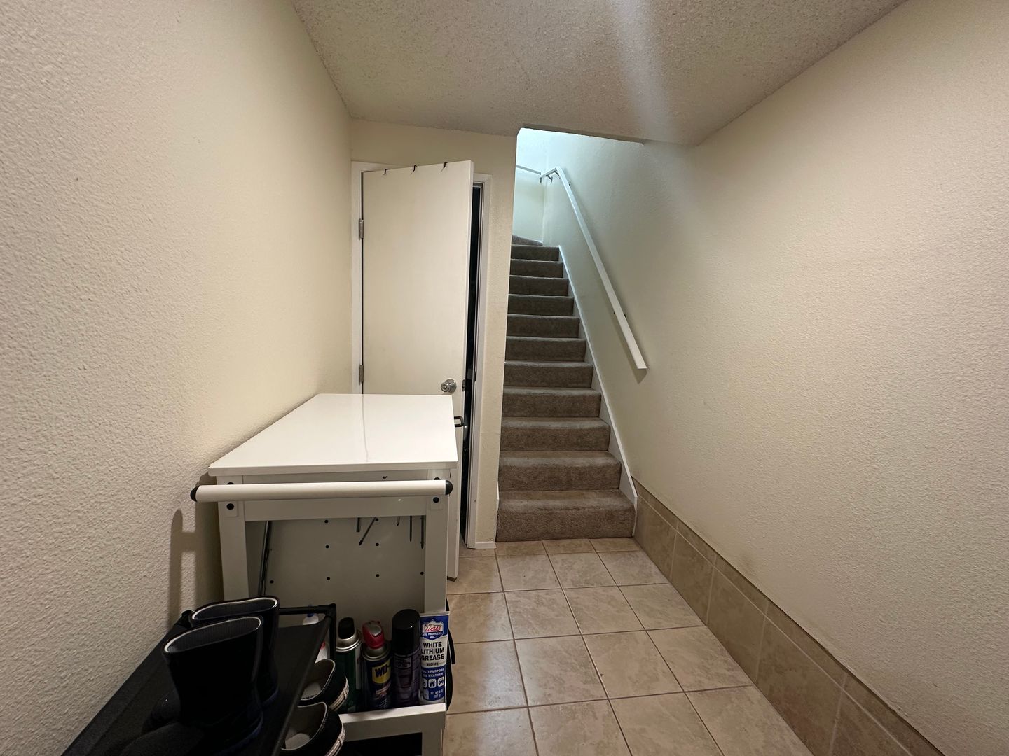 2149 Eastview Pl. - C - Ferndale - Washington - 1 bed, 1.5 bath rental property