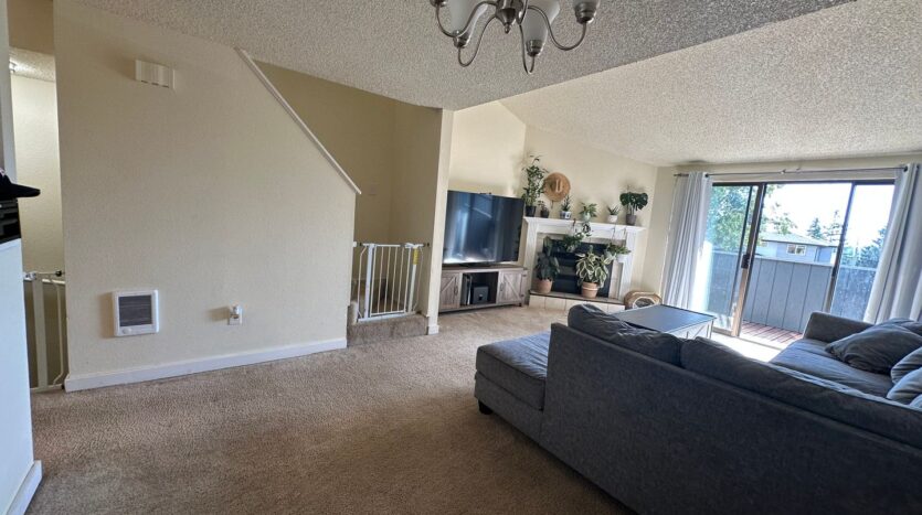 2149 Eastview Pl. - C - Ferndale - Washington - 1 bed, 1.5 bath rental property