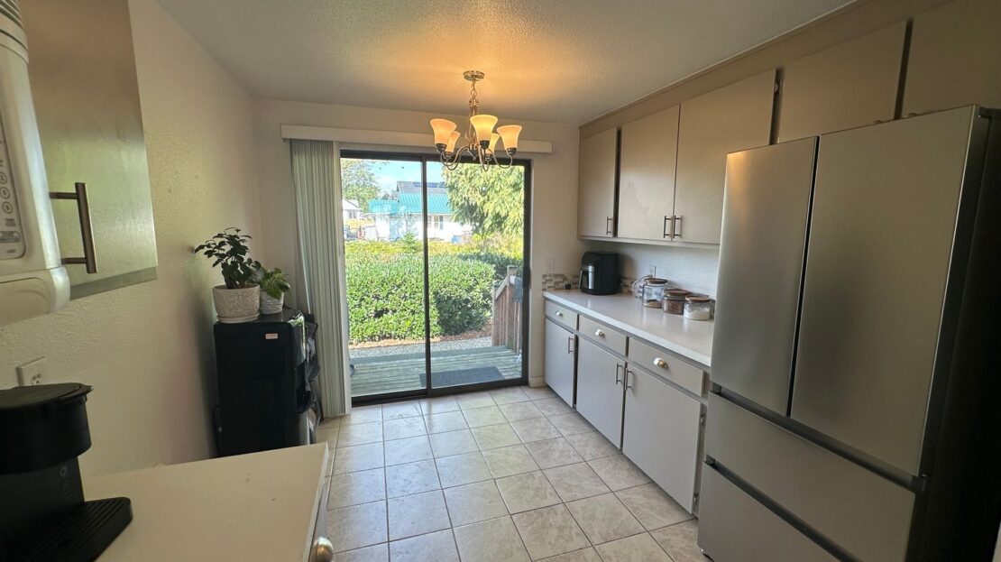 2149 Eastview Pl. - C - Ferndale - Washington - 1 bed, 1.5 bath rental property