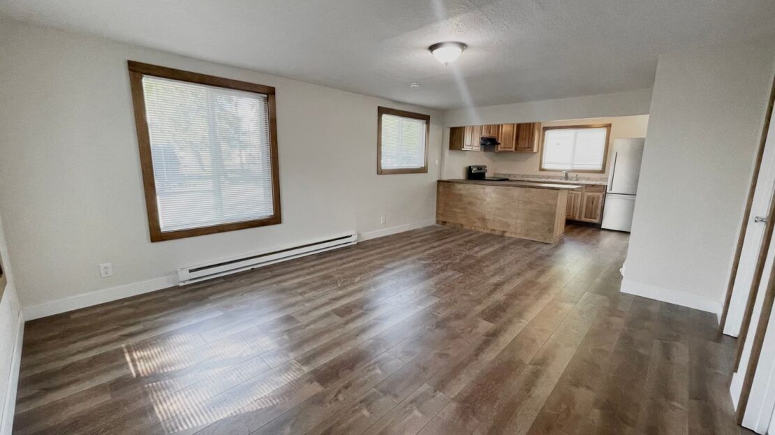 215 NW Canal Blvd - #14 - Redmond - Oregon - 2 bed, 1 bath rental property