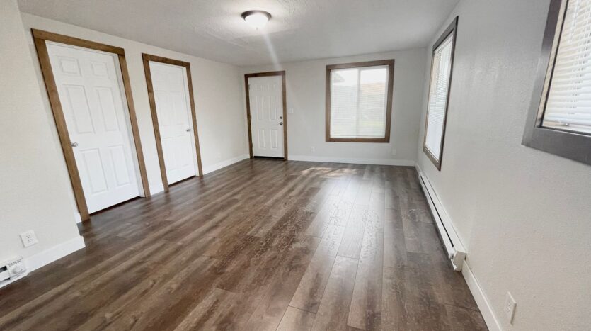 215 NW Canal Blvd - #14 - Redmond - Oregon - 2 bed, 1 bath rental property