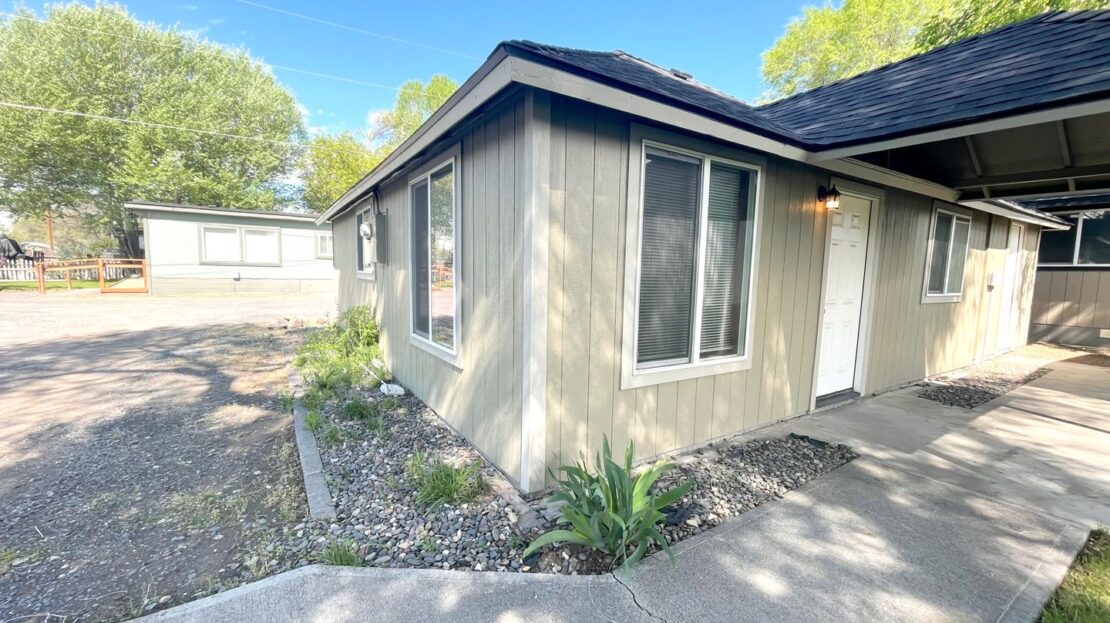 215 NW Canal Blvd - #14 - Redmond - Oregon - 2 bed, 1 bath rental property