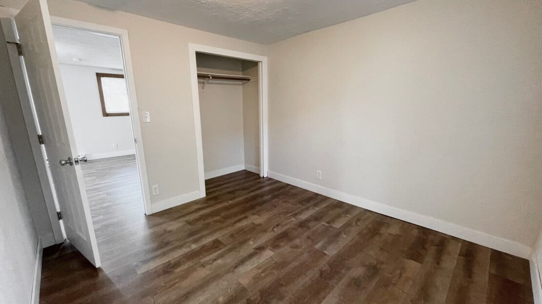 215 NW Canal Blvd - #14 - Redmond - Oregon - 2 bed, 1 bath rental property