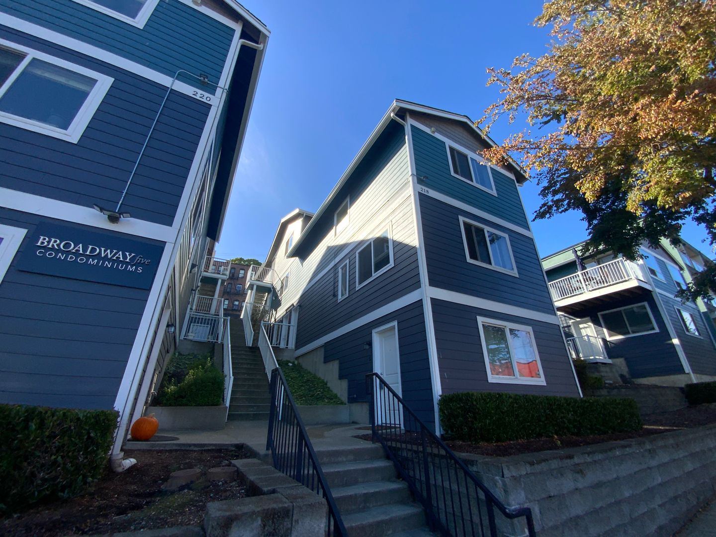 218 Broadway #8 - Tacoma - Washington - 2 bed, 2 bath rental property