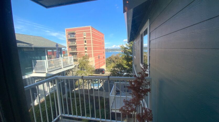 218 Broadway #8 - Tacoma - Washington - 2 bed, 2 bath rental property