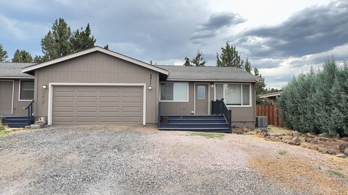 2211 NW Deschutes Pl. - Bend - Oregon - 4 bed, 2 bath rental property