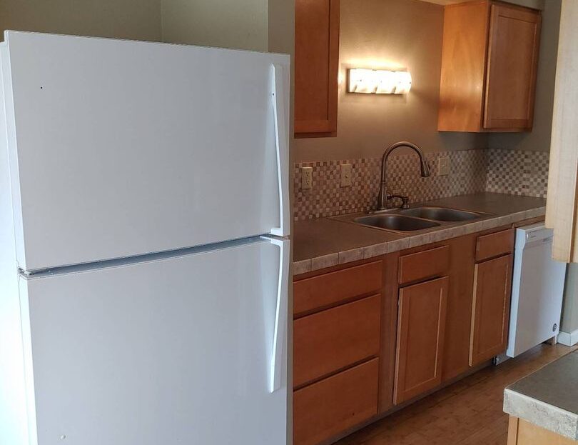 2211 NW Deschutes Pl. - Bend - Oregon - 4 bed, 2 bath rental property