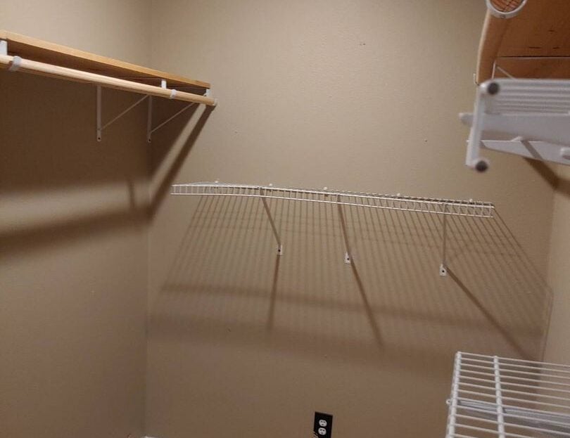 2211 NW Deschutes Pl. - Bend - Oregon - 4 bed, 2 bath rental property