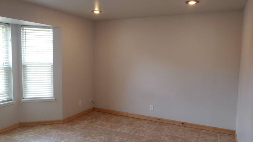 2211 NW Deschutes Pl. - Bend - Oregon - 4 bed, 2 bath rental property