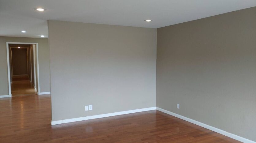 2211 NW Deschutes Pl. - Bend - Oregon - 4 bed, 2 bath rental property