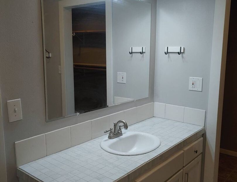 2211 NW Deschutes Pl. - Bend - Oregon - 4 bed, 2 bath rental property