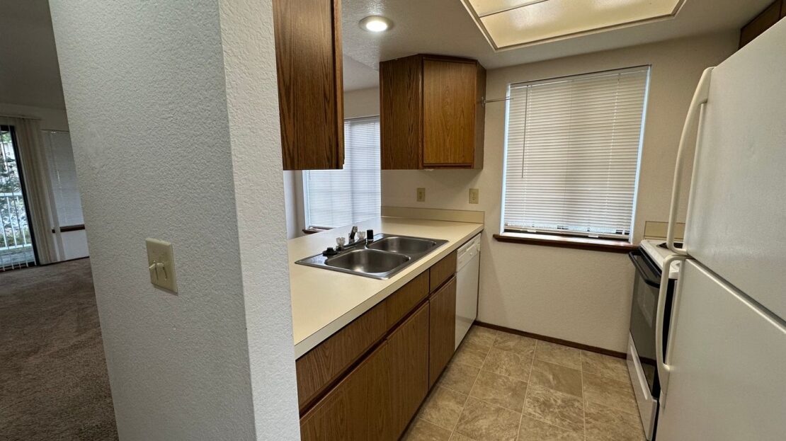 2243 Valencia Street #2 - Bellingham - Washington - 2 bed, 1 bath rental property