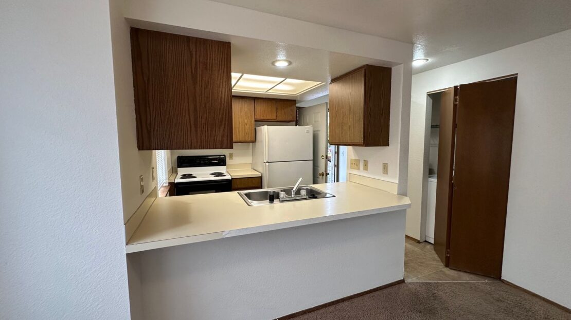 2243 Valencia Street #2 - Bellingham - Washington - 2 bed, 1 bath rental property