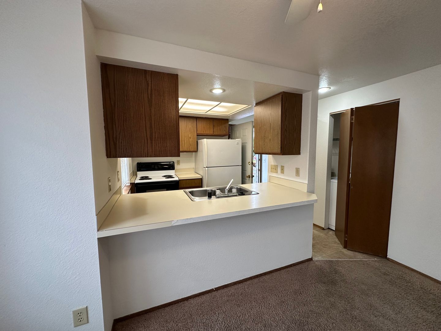 2243 Valencia Street #2 - Bellingham - Washington - 2 bed, 1 bath rental property